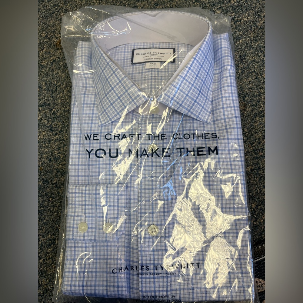 Brand new, in bag
Charles Tyrwhitt Dress Shirt 
Imported from London